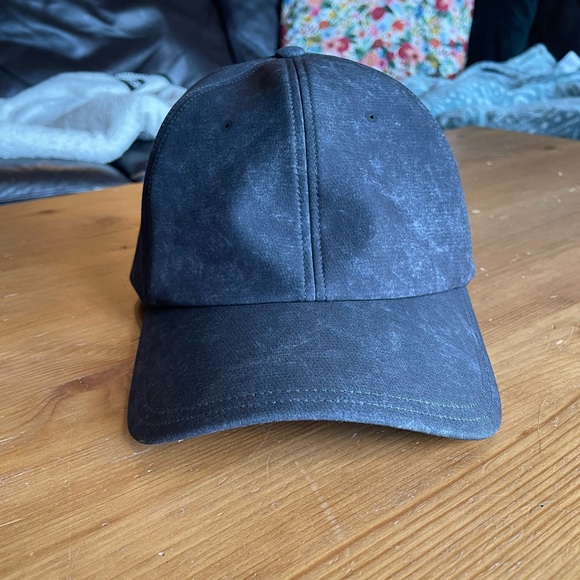Lululemon Cap - Picture 2 of 4